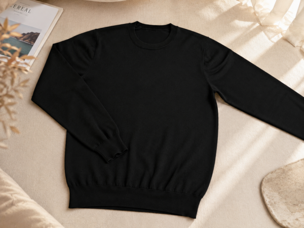Classic_Crew_Knit_Black_Flatlay